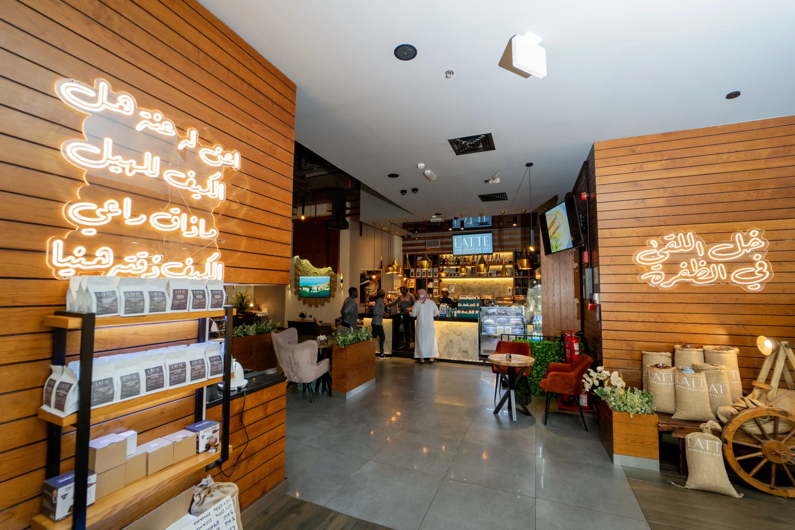 cafe-CcxRRdvb